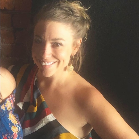 Meet your Posher, Kelly - Picture 4 of 6